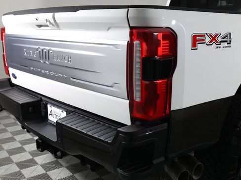 Used 2025 Ford F250 King Ranch w/ FX4 Off-Road Package AWD/4WD image 53