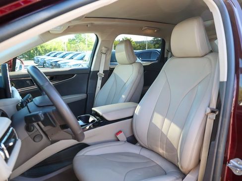Used 2023 Lincoln Nautilus Reserve w/ Equipment Group 201A AWD/4WD image 32