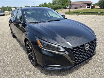Used 2023 Nissan Altima 2.5 SR