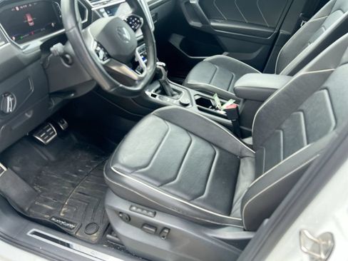 Used 2023 Volkswagen Tiguan SEL R-Line AWD/4WD image 12