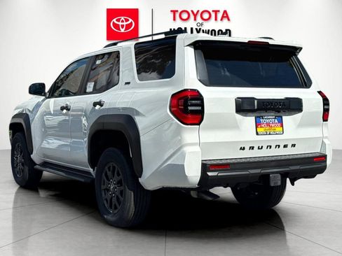 New 2026 Toyota 4Runner SR5 AWD/4WD image 6