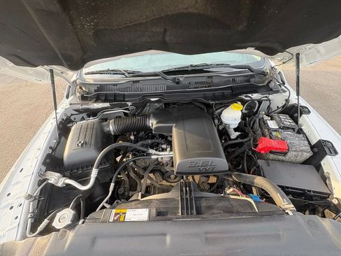 Used 2020 RAM 1500 Tradesman w/ Chrome Plus Package RWD image 29