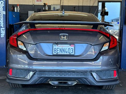 Used 2018 Honda Civic Si image 5