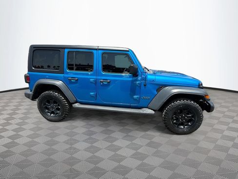 Used 2023 Jeep Wrangler Unlimited w/ Cold Weather Group AWD/4WD image 5