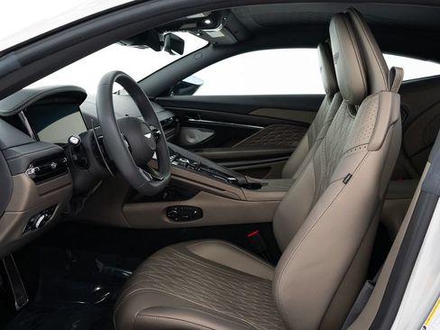 Used 2026 Aston Martin DB12 Coupe RWD image 15
