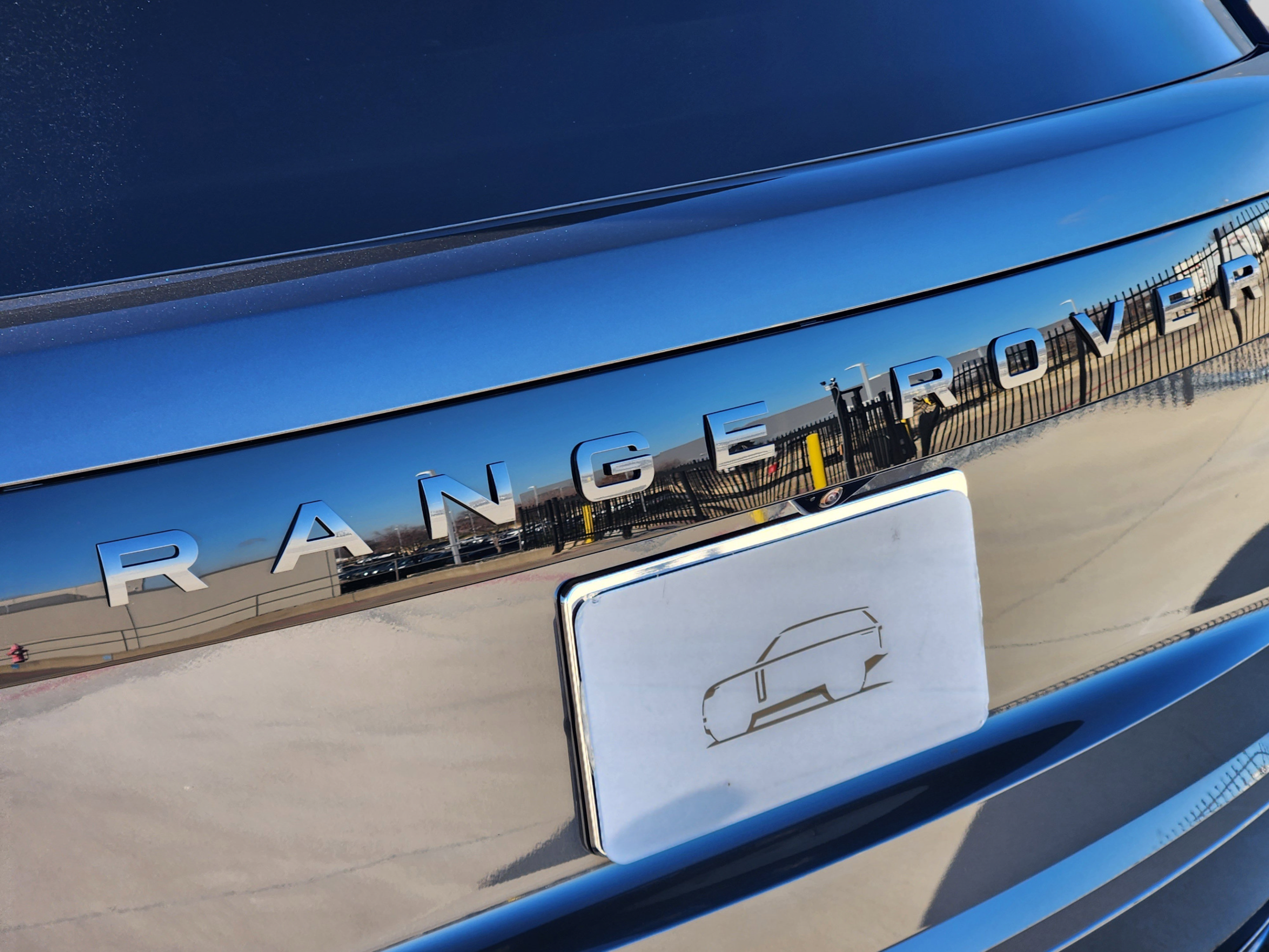 New 2026 Land Rover Range Rover Long Wheelbase SE AWD/4WD image 30