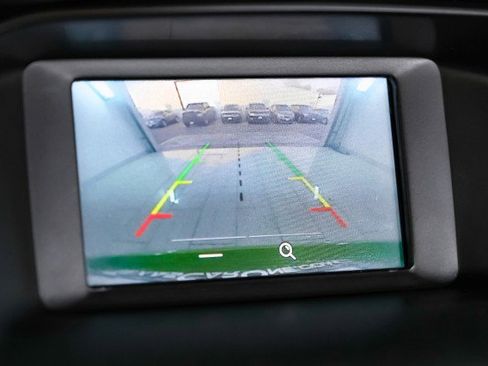 Used 2018 Ford Focus SE w/ SE Appearance Package image 19