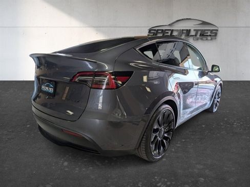 Used 2022 Tesla Model Y Performance AWD/4WD image 10