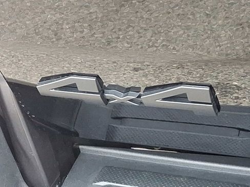 Certified 2025 Toyota Tacoma TRD Off-Road image 33