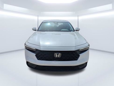 Certified 2025 Honda Accord LX image 9