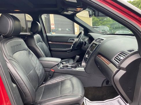 Used 2017 Ford Explorer Platinum AWD/4WD image 36