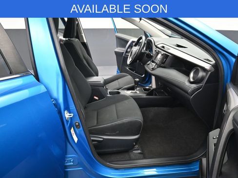 Used 2016 Toyota RAV4 XLE AWD/4WD image 34