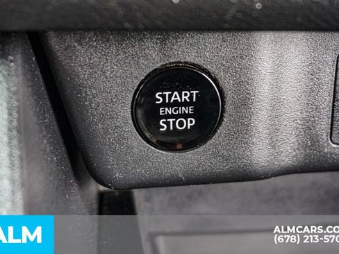 Used 2025 Nissan Rogue SV FWD image 43