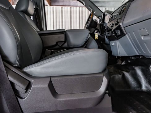 Used 2014 Ford F450 XL w/ Power Equipment Group image 31