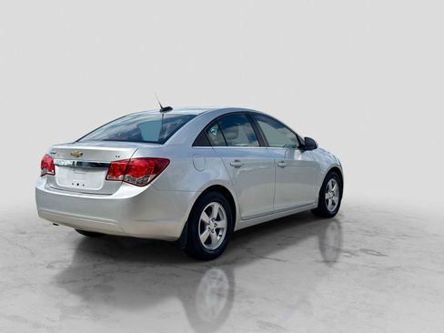 Used 2016 Chevrolet Cruze LT FWD image 6
