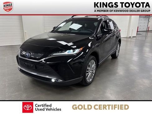 Certified 2024 Toyota Venza XLE image 4