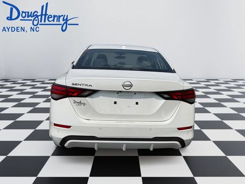 Used 2025 Nissan Sentra SV w/ All-Weather Package FWD image 4