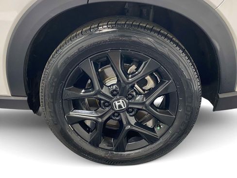 Used 2025 Honda HR-V Sport image 7