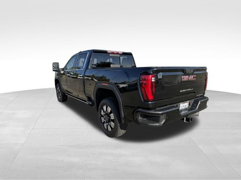 Used 2024 GMC Sierra 2500 Denali w/ Denali Reserve Package AWD/4WD image 5