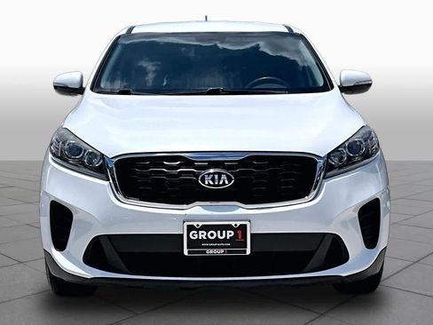 Used 2019 Kia Sorento FWD V6 image 4