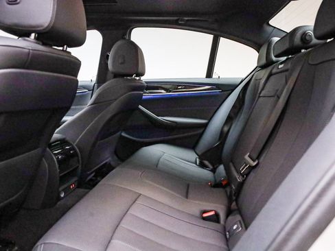 Certified 2023 BMW 530e w/ M Sport Package image 20