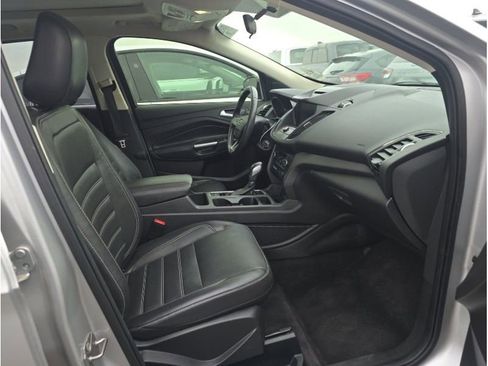 Used 2018 Ford Escape SEL image 15