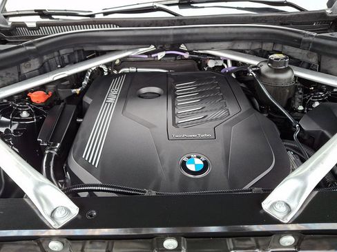 Certified 2023 BMW X5 xDrive40i w/ Executive Package image 28
