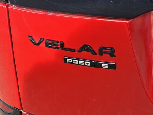 Used 2020 Land Rover Range Rover Velar R-Dynamic S image 13