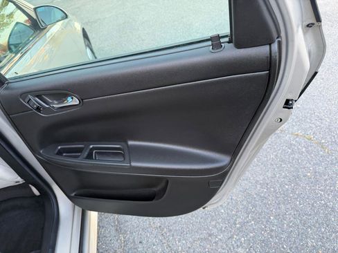 Used 2012 Chevrolet Impala LT w/ LT Sunroof Package FWD image 18