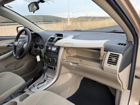 Used 2012 Toyota Corolla LE image 14