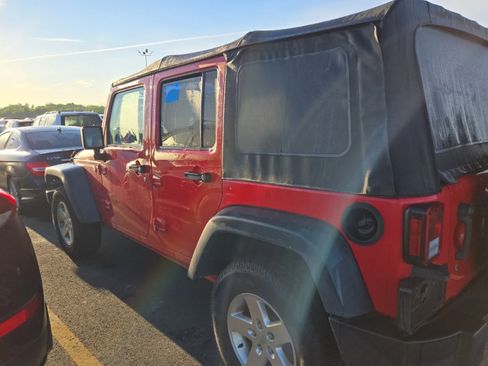 Used 2017 Jeep Wrangler Unlimited Sport w/ Quick Order Package 23S AWD/4WD image 3
