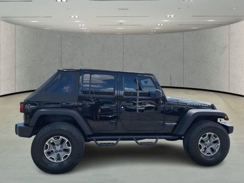 Used 2018 Jeep Wrangler Unlimited Rubicon w/ Connectivity Group AWD/4WD image 6