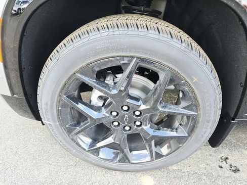 New 2026 Chevrolet Traverse RS image 17