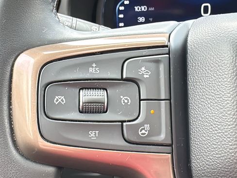 Certified 2023 Chevrolet Suburban High Country AWD/4WD image 10
