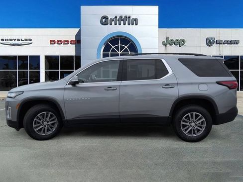 Used 2023 Chevrolet Traverse LT FWD image 10