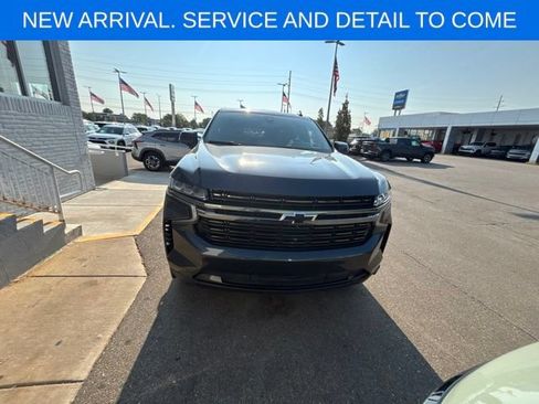 Used 2022 Chevrolet Suburban RST w/ Luxury Package AWD/4WD image 4