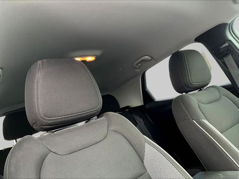 Used 2023 Chevrolet TrailBlazer LT w/ Convenience Package AWD/4WD image 27