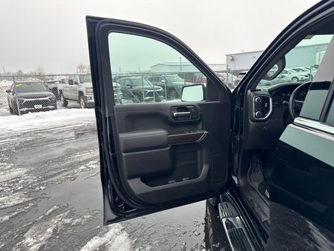 Used 2022 GMC Sierra 1500 SLT w/ SLT Convenience Package AWD/4WD image 22