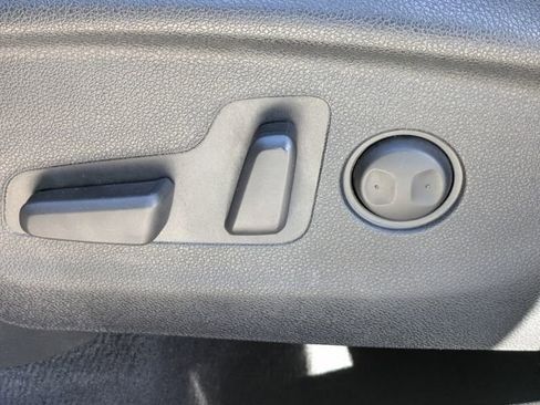 Used 2020 Kia Sorento EX image 17