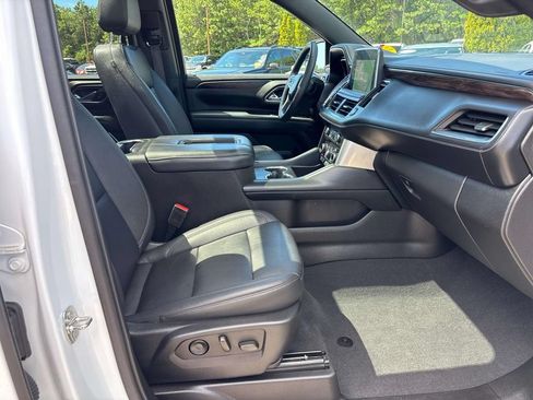 Used 2023 Chevrolet Tahoe Z71 w/ Luxury Package AWD/4WD image 23