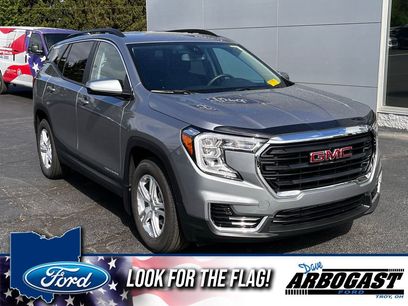 Used 2024 GMC Terrain SLE w/ Driver Convenience Package
