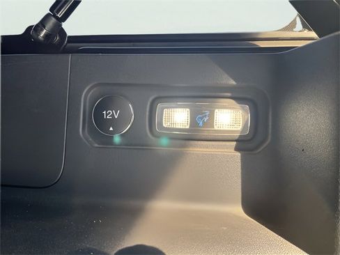 Used 2022 Ford Bronco 4-Door image 9