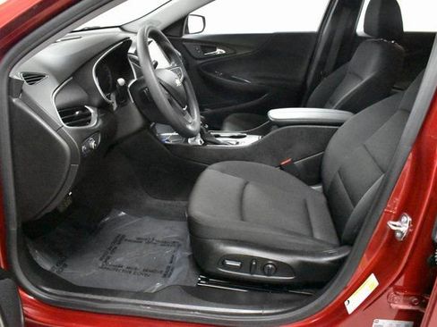 Used 2023 Chevrolet Malibu LT image 12