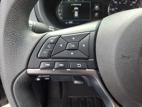 Used 2024 Nissan Kicks SV FWD image 28