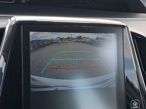 Used 2018 Toyota Prius Prime Premium FWD image 15