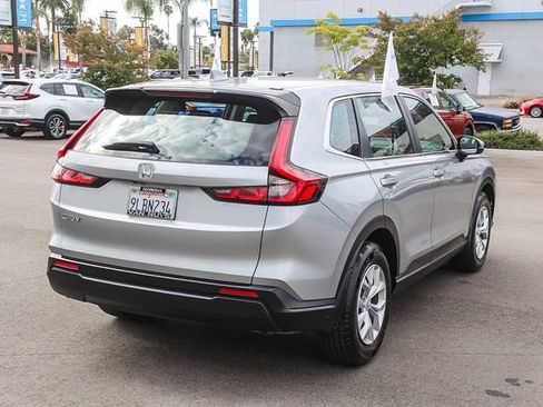 Used 2024 Honda CR-V LX image 5