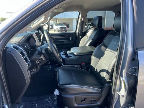 Used 2024 RAM 2500 Laramie AWD/4WD image 24