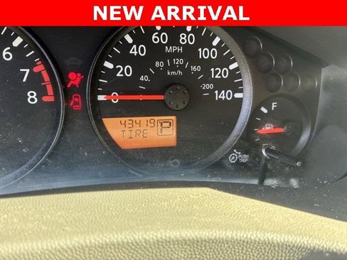 Used 2020 Nissan Frontier SV image 8
