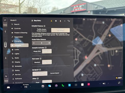 Used 2022 Tesla Model S Standard Range image 45