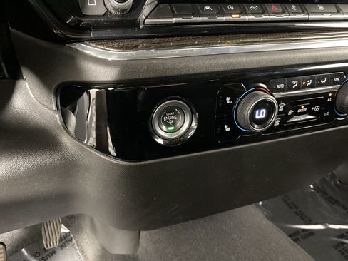 Used 2023 Chevrolet Silverado 1500 LT AWD/4WD image 32